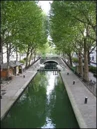 Quel est le nom de l'tendue d'eau artificielle, destine  relier des choses entre elles, et navigable par des pniches ou des chalands ?