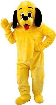 O se trouve un chien jaune ?