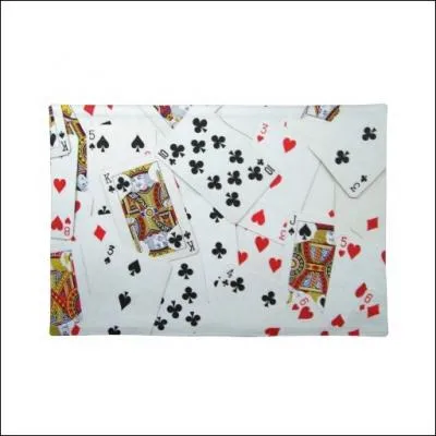 Dans quel jeu de cartes, le mot chien fait-il partie du vocabulaire de ce jeu ?