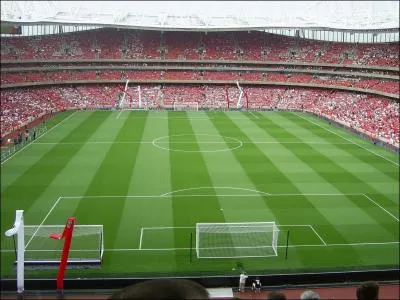 Quel est le nom de ce stade ?