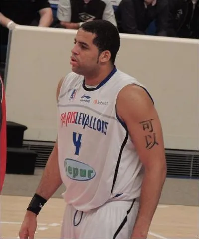 Qui est ce joueur de Pro A ?