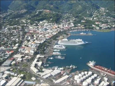 Sur quelle le de Polynsie se trouve la ville de Papeete ?