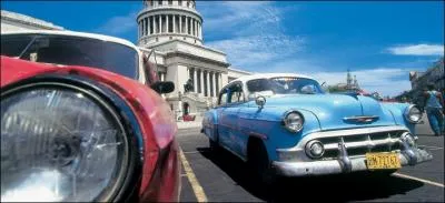 Jos Marti, la baie des Cochons, le rhum, les Cadillacs