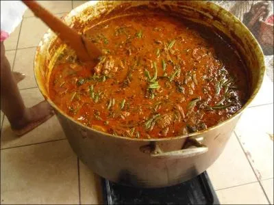 En Guyane, quel plat peut prendre 36 heures de prparation et que vous devez dguster pour avoir de grandes chances d'y retourner ?