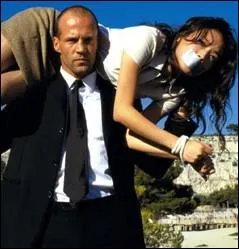 Dans  Le Transporteur , Jason Statham, un convoyeur, enfreint la rgle numro 3, ce qui va le mener dans une dangereuse chasse  l'homme. Quelle est cette rgle ?