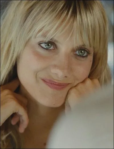 Dans quel film voquant les relations pre-fille Mlanie Laurent tenait-elle le premier rle en 2011 ?