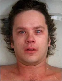 Dans quel film Tim Robbins est-il un vtran du Vietnam qui semble perdre l'esprit ?