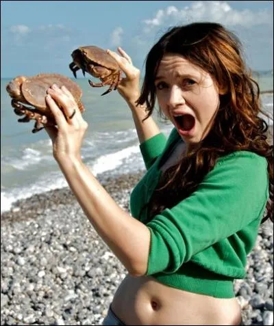 Dans  Le Nom des gens , Bahia Benmahmoud (incarne par Sara Forestier), se considre elle-mme comme une  pute politique . Pourquoi ?