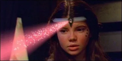 A quelle époque se passe la série australienne "Alana ou le futur imparfait" ?