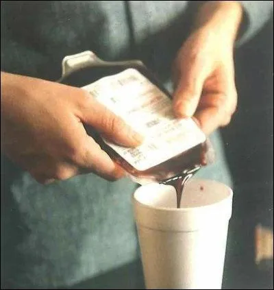 Que doit-elle boire pour nourrir son bb ?