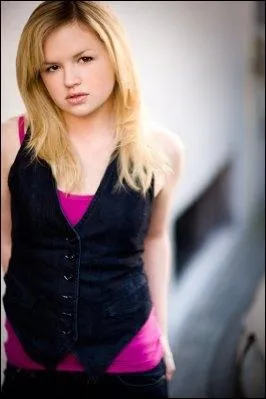 Qui joue le rle de Mallory ?