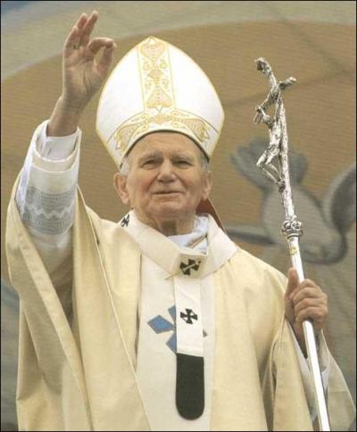 De quelle nationalit tait le pape Jean-Paul II ?