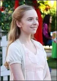 Elle a repris le rle d'une Penny prado dans les saisons 7 et 8. Comment s'appelle-t-elle ?