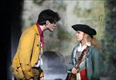 Comment Charlotte surnomme-t-elle Ronan ?