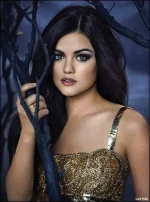  ce moment-l, elle avait des mches de cheveux d'une certaine couleur. Quelle tait cette couleur ?