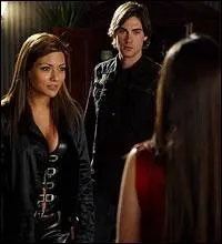 [Le Phoenix] Comment s'appelle la fianc�e de Chris dans le futur ?