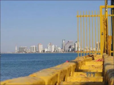Quelle affirmation  propos de Tel Aviv-Jaffa est fausse ?