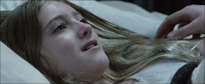 Au dbut du film, Katniss chante une berceuse  sa petite soeur. Comment s'appelle cette dernire ?