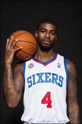 Qui est ce joueur des Sixers ?