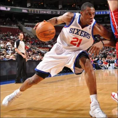 Qui est ce joueur des Sixers ?