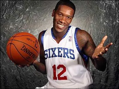 Qui est ce joueur des Sixers ?