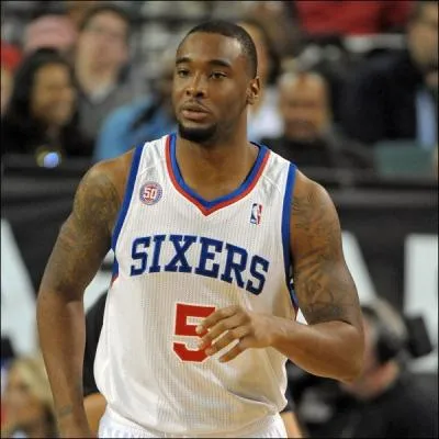 Qui est ce joueur des Sixers ?