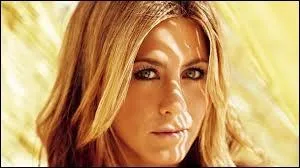 Dans quel film a-t-elle jou au ct de Adam Sandler ?