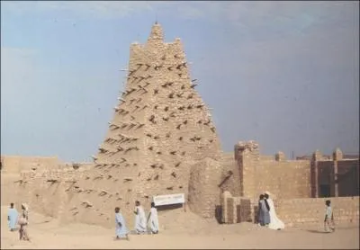 Quelle affirmation  propos de Tombouctou est errone ?