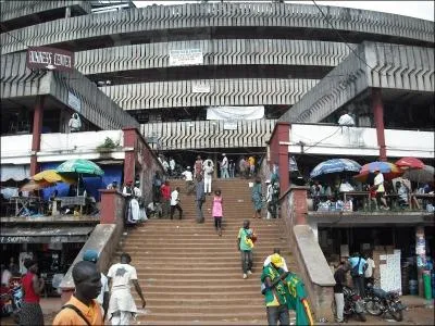 Quelle affirmation  propos de Yaound est fausse ?