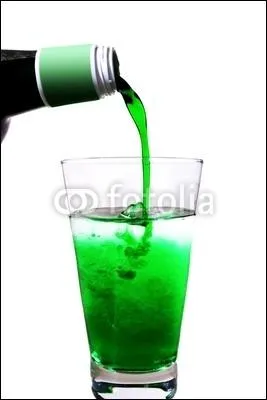 Continuez la chanson d'Eddy Mitchell : La fille aux yeux menthe  l'eau, Toute seule elle rpte...