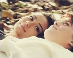 Quelle fille, qui n'assume pas son homosexualit, a-t-elle dj embrass ?