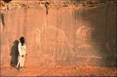 La plage du  Club des Pins , la ville de Stif, les gravures rupestres du Tassili, le G. I. A.