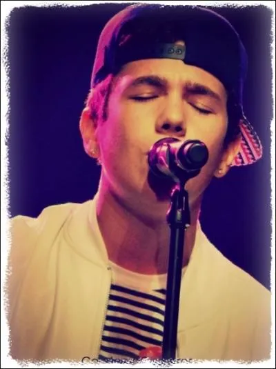 Comment s'appelle son garde du corps ?