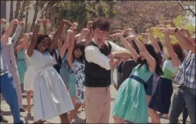 Dans '(500) jours ensemble', pourquoi Tom est-il aussi heureux ?