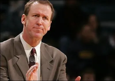 Qui est le coach des Blazers ?