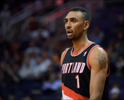 Qui est ce joueur des Blazers ?