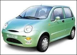 Voici une voiture chinoise,  laquelle on a donn le prnom, ou presque, de l'pouse de l'ancien 1er Ministre britannique Tony Blair, c'est  dire... ?