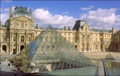 Quel roi a donn sa premire collection au muse du Louvre dont la Joconde ?