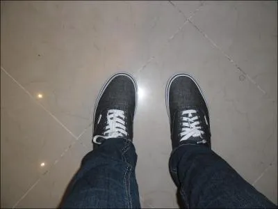 Ce sont les miennes ! Quelle est la marque de mes chaussures ?