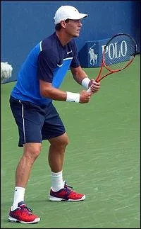 Lors du Roland-Garros 2013, face  quel tennisman franais Tomas Berdych s'inclina-t-il ?