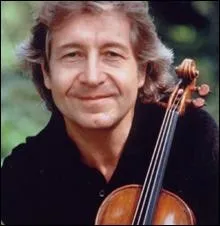 Il s'appelle Pierre ?