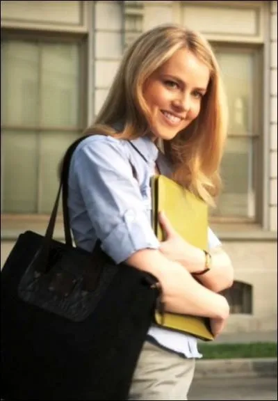 Ne l'oublions pas ! Qui est-ce ?