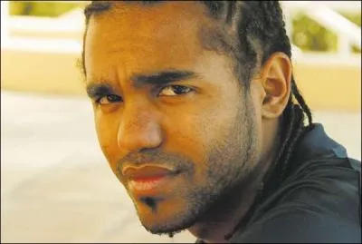 Aprs avoir dbut sa carrire pro dans le club du Havre AC, dans quel grand club anglais Florent Sinama Pongolle volua-t-il de 2003  2007 ?