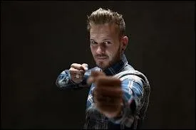 Dans quoi va se lancer M. Pokora le 26/09/13 ?