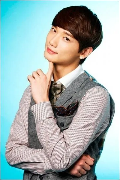 Quel chanteur est n le 21 mai 1994 ?