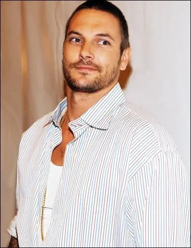 Qui est sorti avec Kevin Federline ?