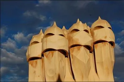 En France, on parle de  chemine . Et en Espagne, que dit-on ?