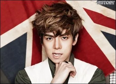 Qui est chanteur, rappeur et est n le 17 septembre 1992 ?