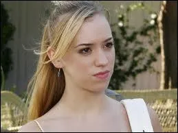 Qui joue Julie Mayer, la fille de Susan ?