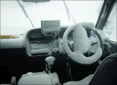 Qui a dit : Quand on veut embrasser une femme frigide, on a l'air de vouloir carter de la neige ?